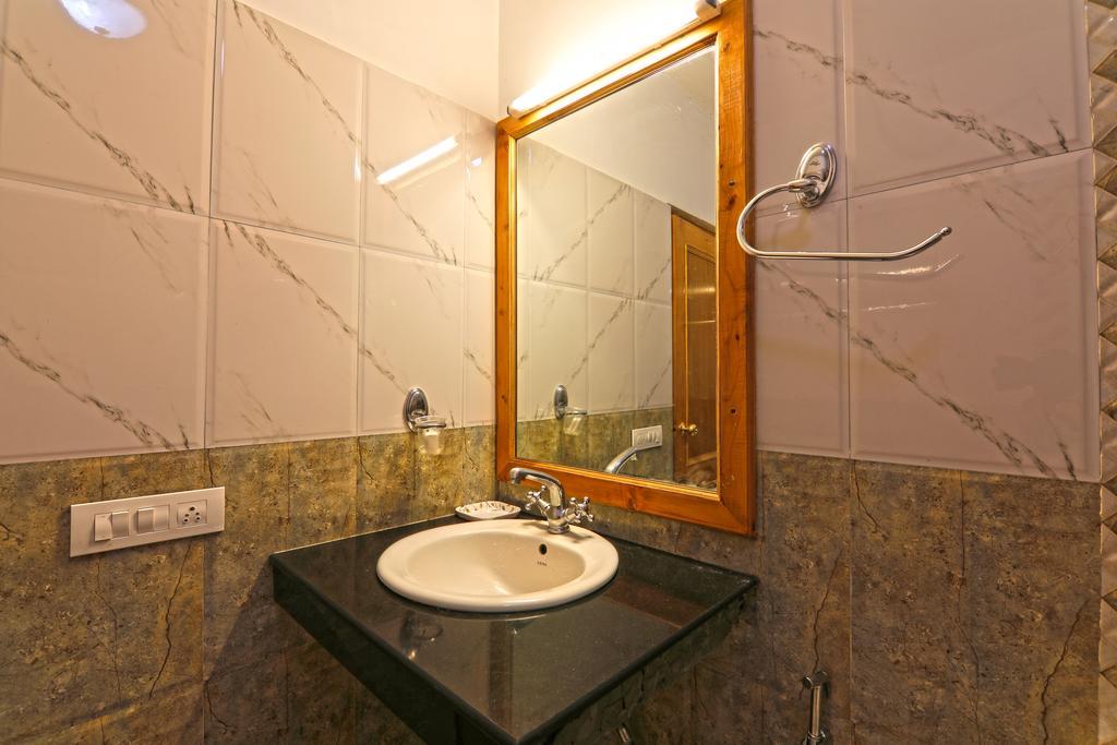Hotel Prini Inn Манали Экстерьер фото