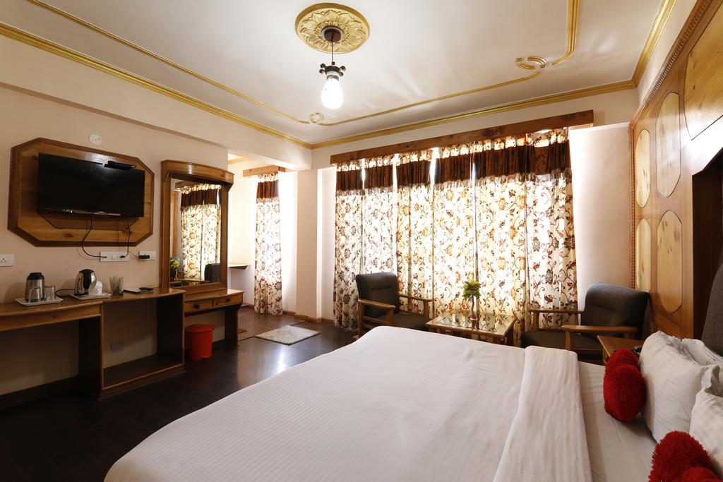 Hotel Prini Inn Манали Экстерьер фото