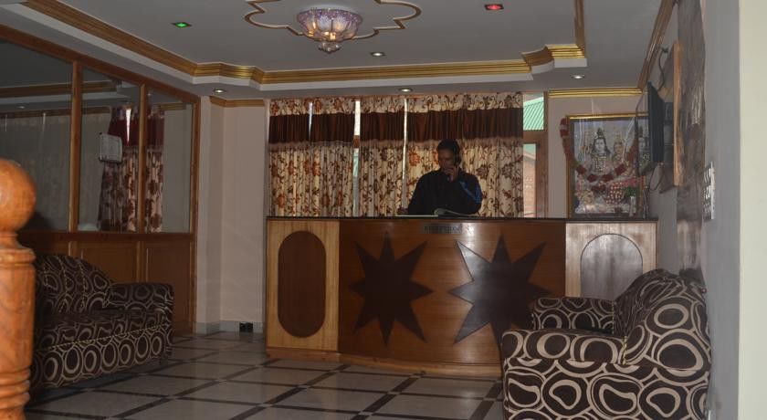 Hotel Prini Inn Манали Экстерьер фото